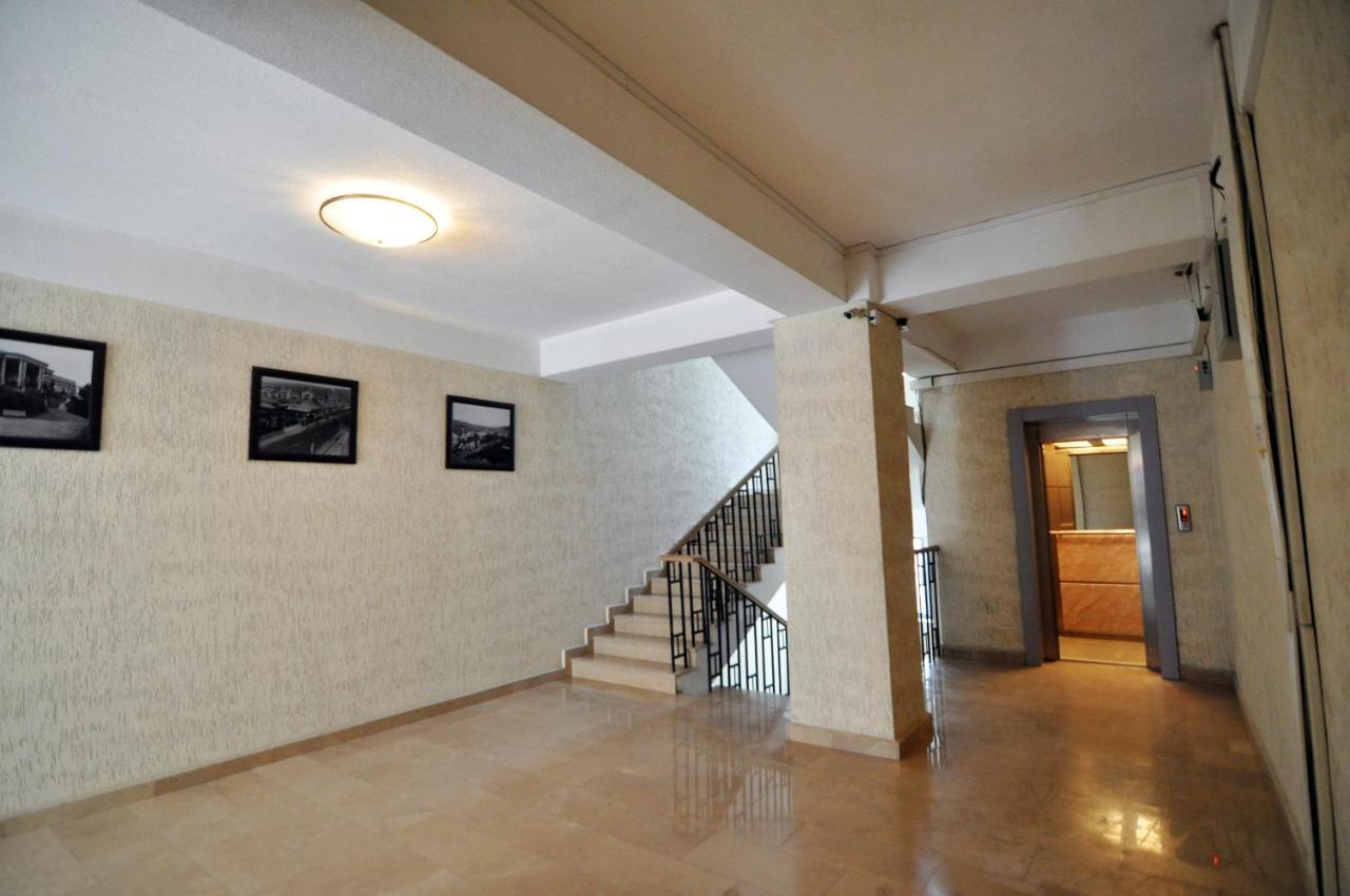 Downtown Two-Bedroom Apartment Ll Tbilisi Exterior photo