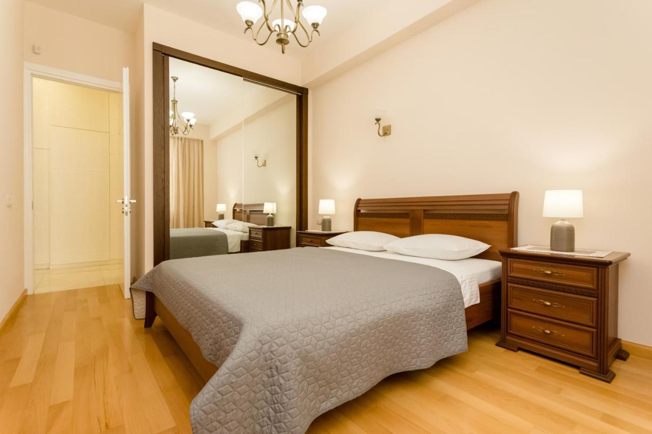 Downtown Two-Bedroom Apartment Ll Tbilisi Exterior photo